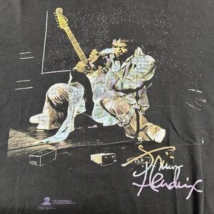 Vintage 1997 Jimi  Hendrix “Foxy Lady” graphic T-shirt.